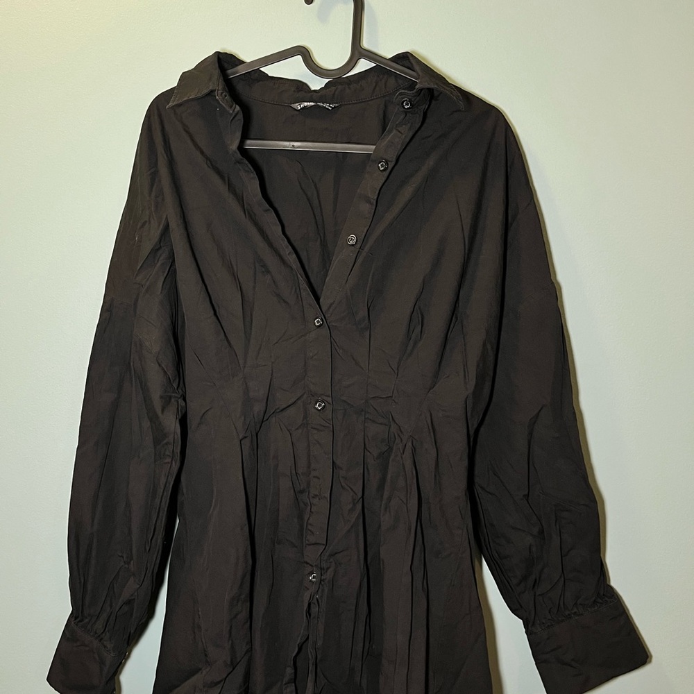 black button up long-sleeve top